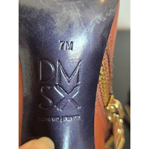 Donald J. Pliner DMSX  Brown Laser Cut Perforated Ankle Heeled Booties size 7 - Picture 10 of 11